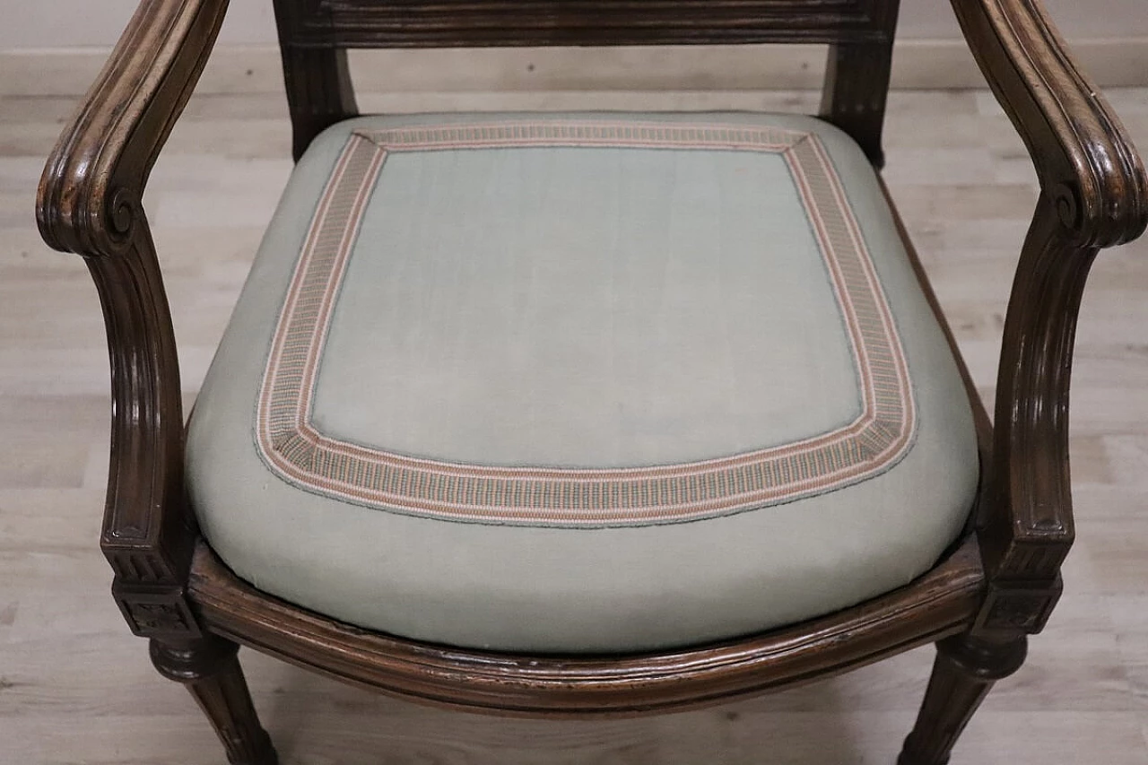 Poltrona Luigi XVI  in noce massello con seduta e schienale imbottiti, '700 5