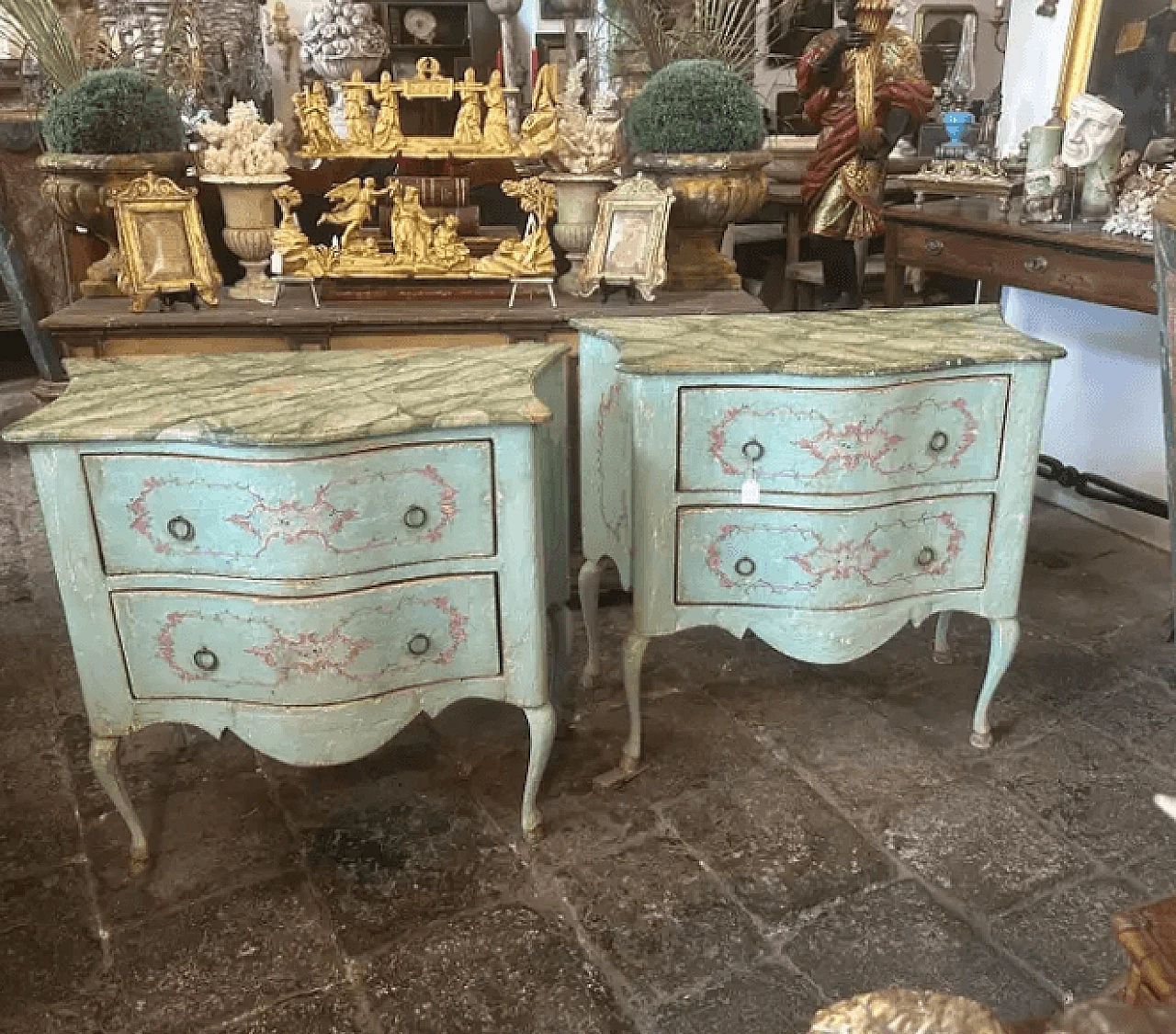 Coppia di cassettiere in stile Luigi XV in legno laccato, fine '800 5