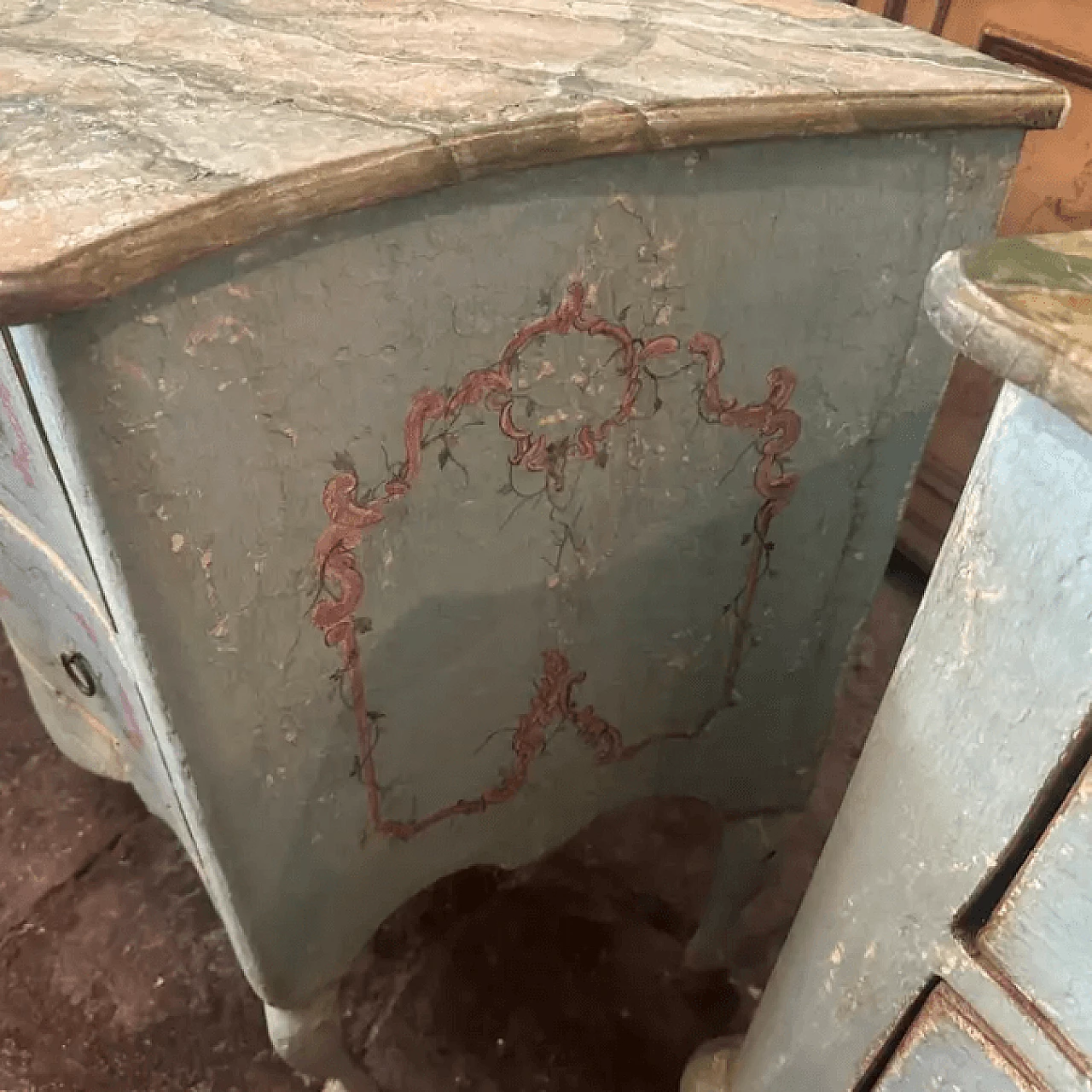 Coppia di cassettiere in stile Luigi XV in legno laccato, fine '800 15