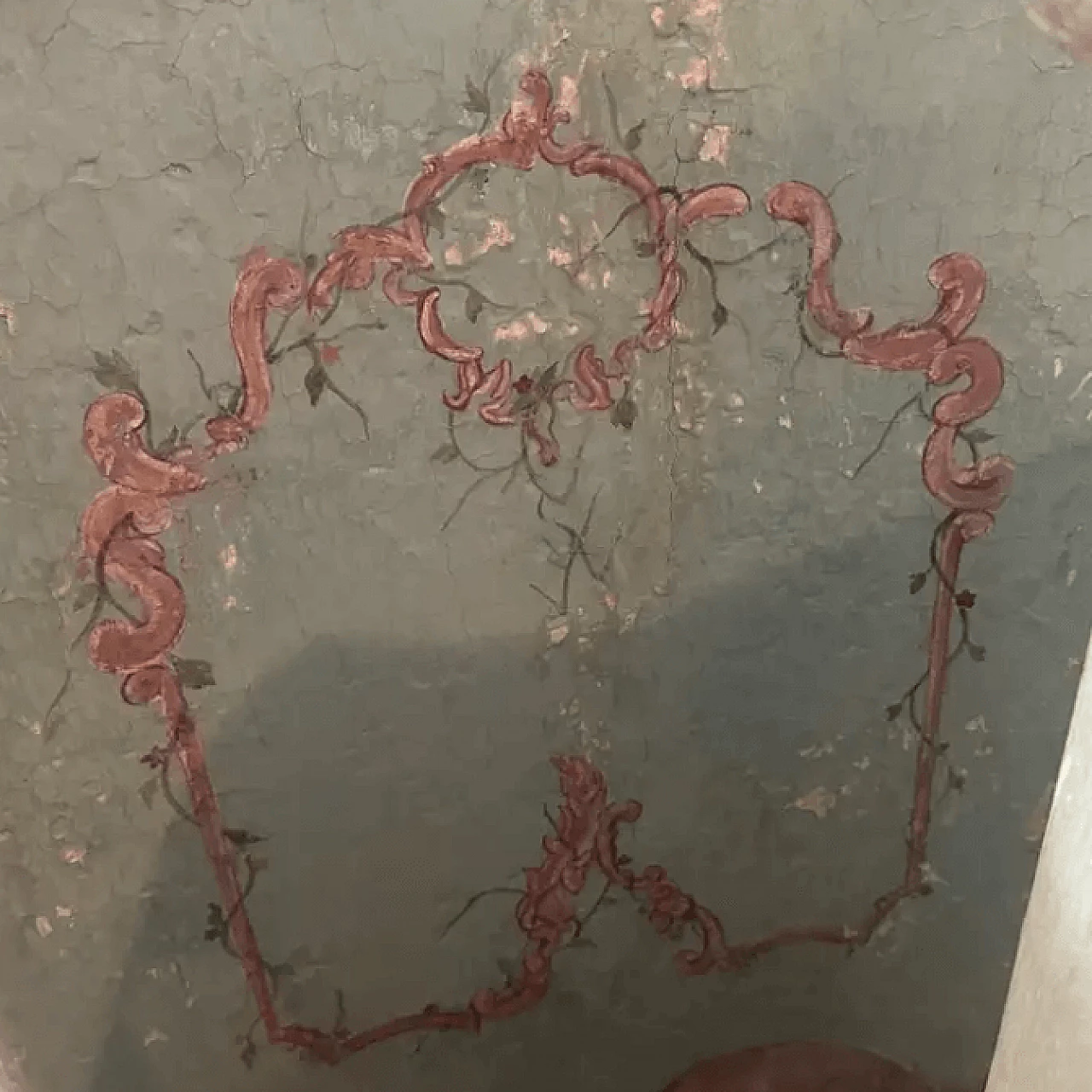 Coppia di cassettiere in stile Luigi XV in legno laccato, fine '800 18