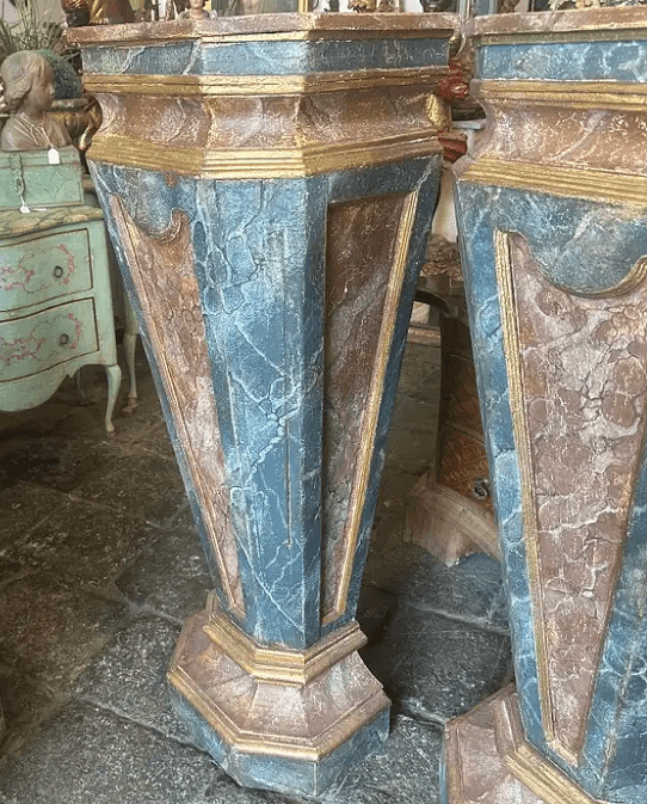Pair of lacquered wooden columns in Louis XVI style, late 19th century 2