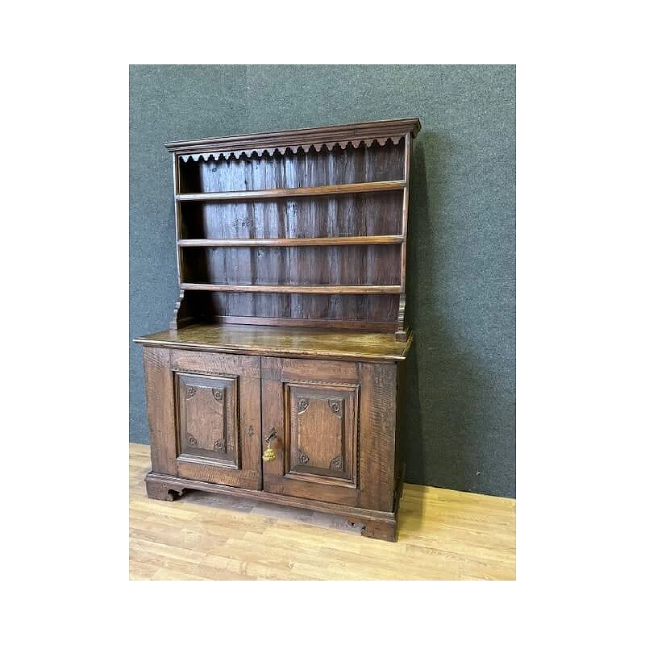 Sideboard with two wooden doors, late 18th century 3