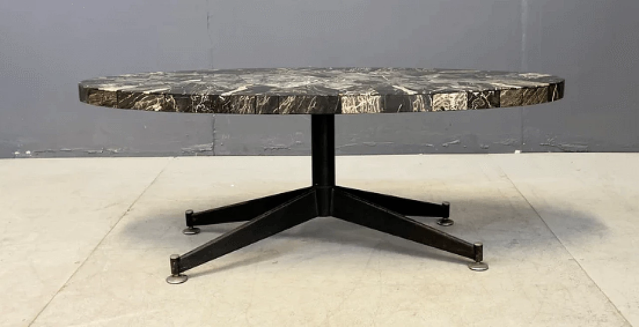 Tavolino basso in ferro e marmo, anni '60 4