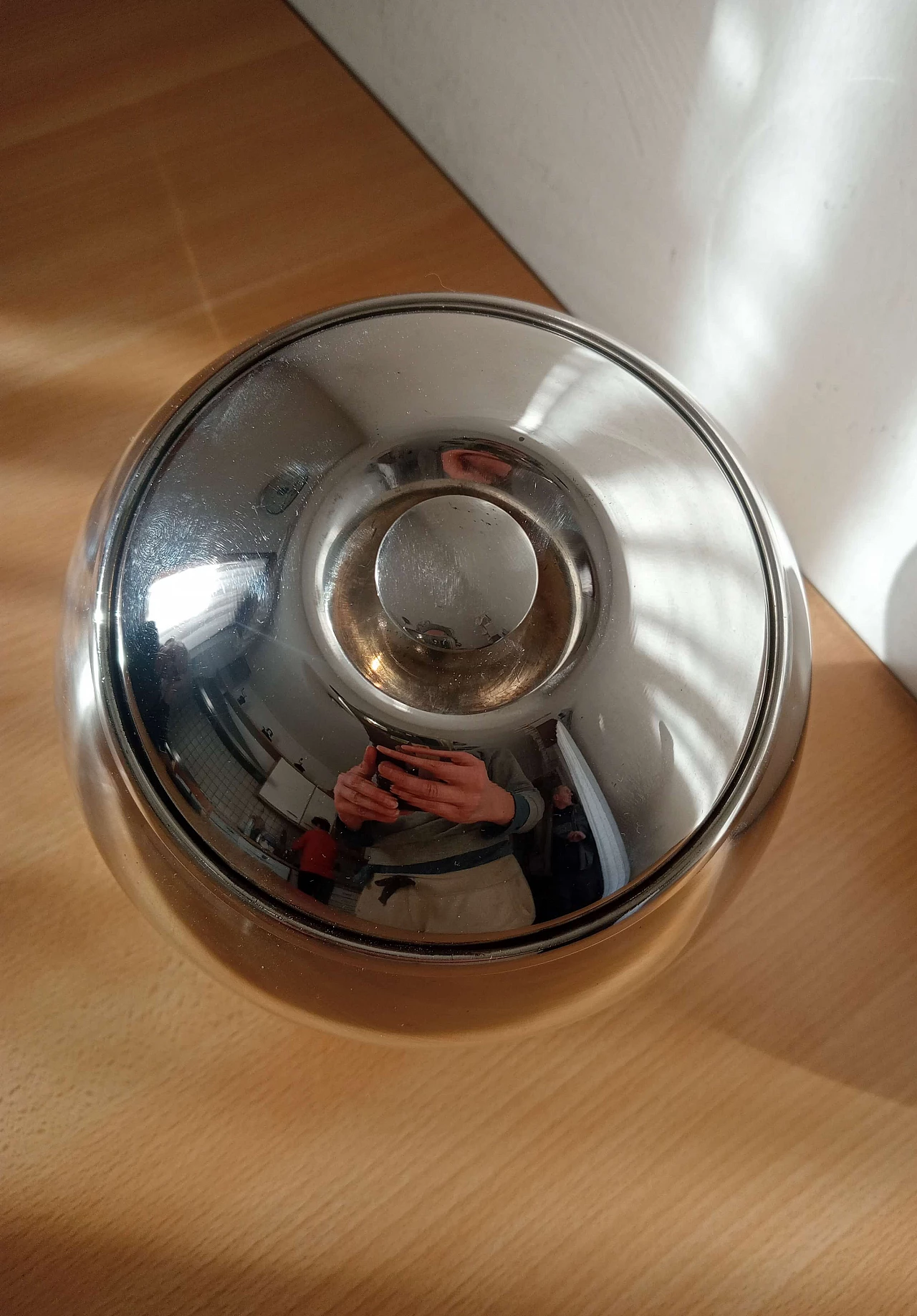 Porta ghiaccio con pinze in lega di argento di Arnolfo di Cambio, anni '70 4