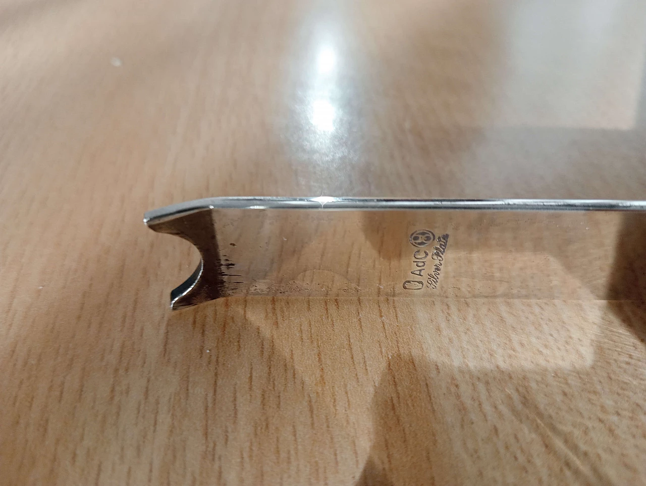 Porta ghiaccio con pinze in lega di argento di Arnolfo di Cambio, anni '70 9