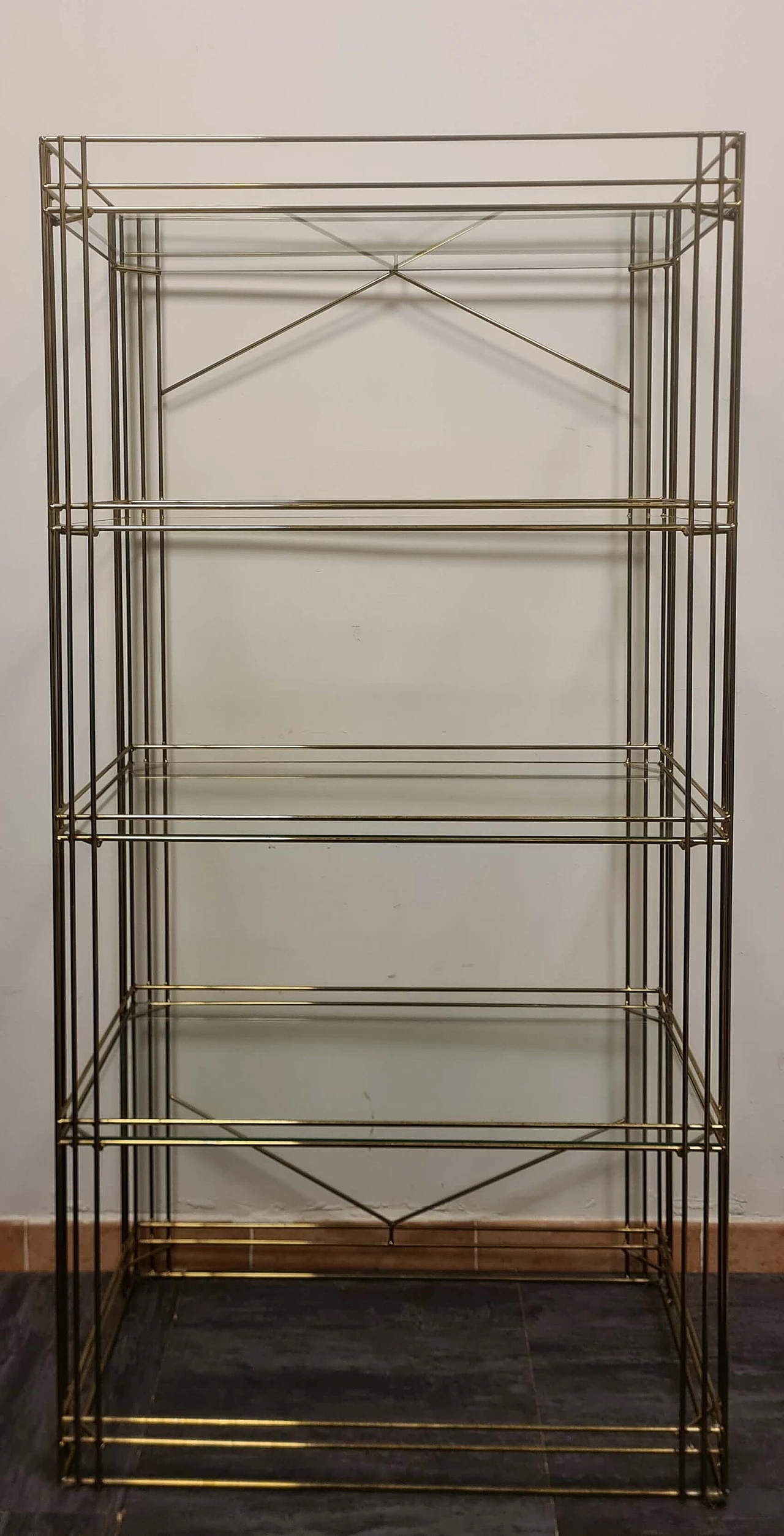 Brass bookcase with glass shelves, 1980s 4