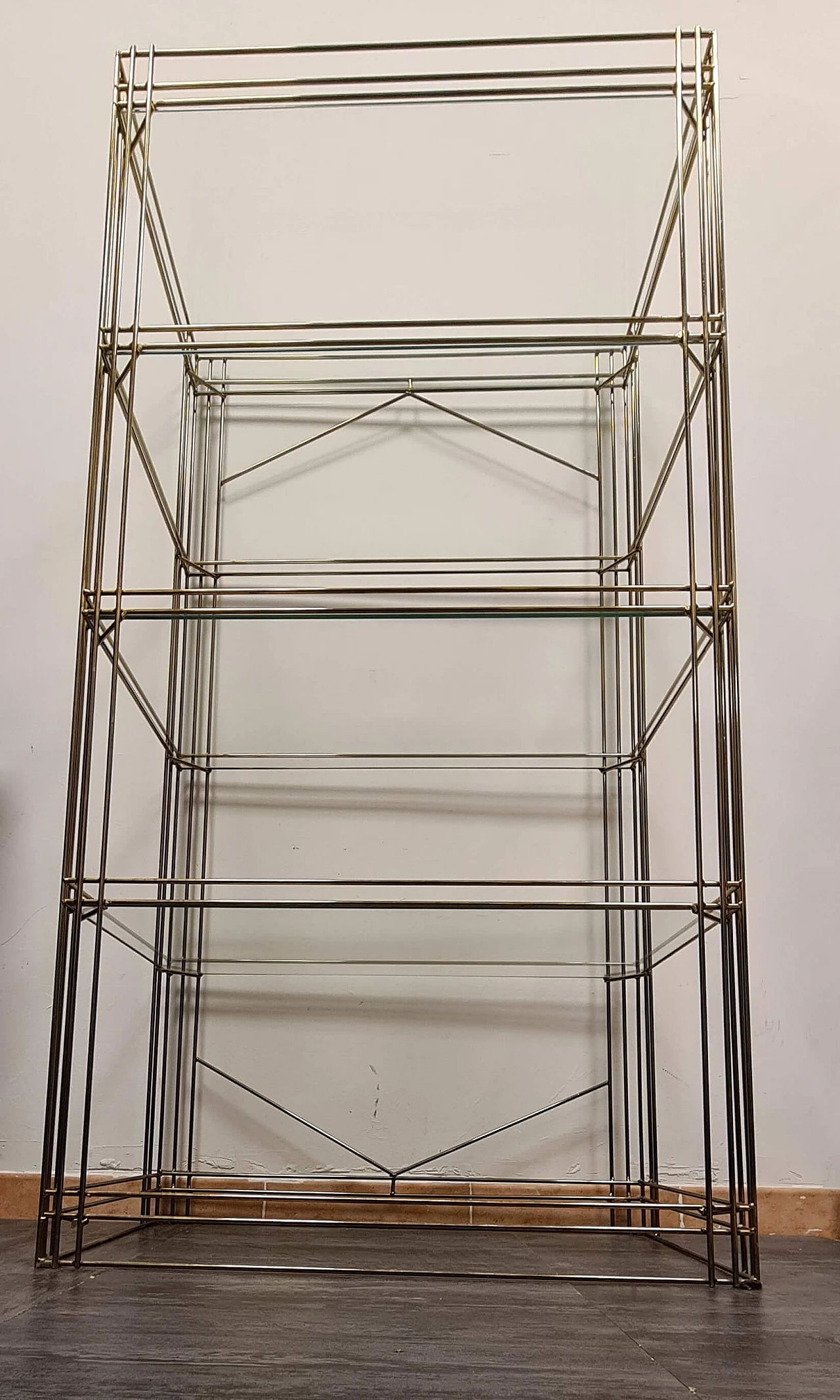 Brass bookcase with glass shelves, 1980s 6