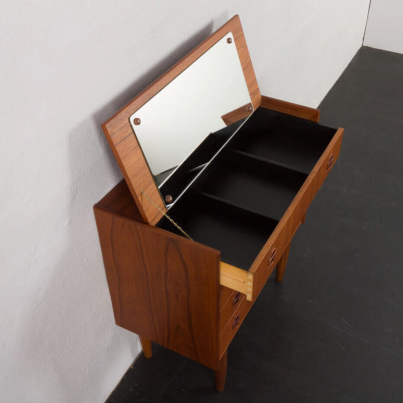 Danish four-drawer dresser with mirrored top, 1960s 9