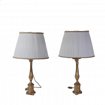 Pair of table lamps with a 19th-century wooden candelabra base decorated with gold leaf