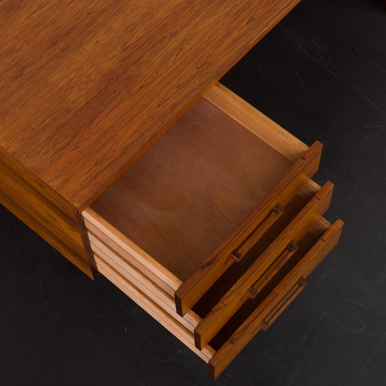 Rosewood desk by Torben Valeur & Henning Jensen for Dyrlund, 1960s 14
