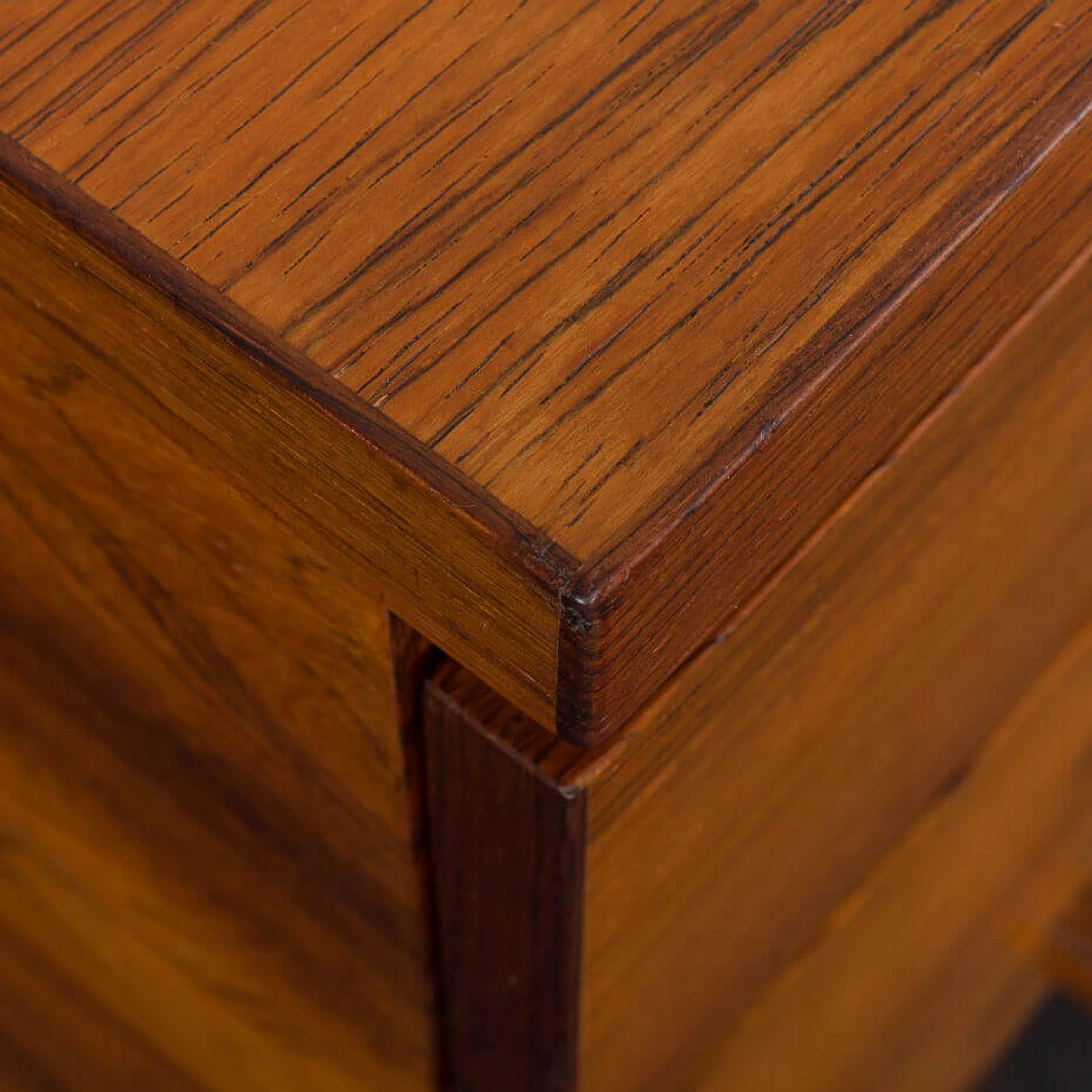 Rosewood desk by Torben Valeur & Henning Jensen for Dyrlund, 1960s 16