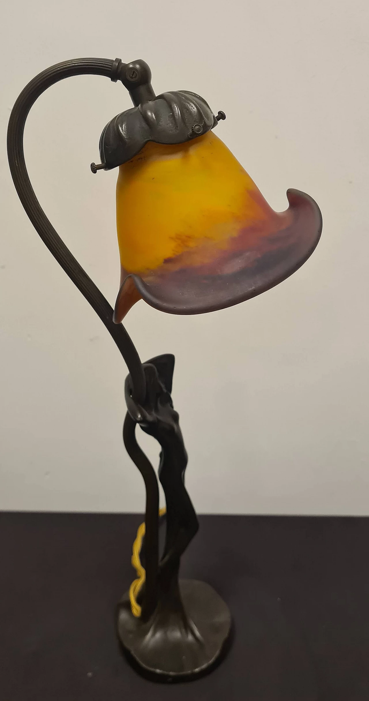 Lampada da tavolo in vetro e bronzo di Le Verre Français, inizio '900 7