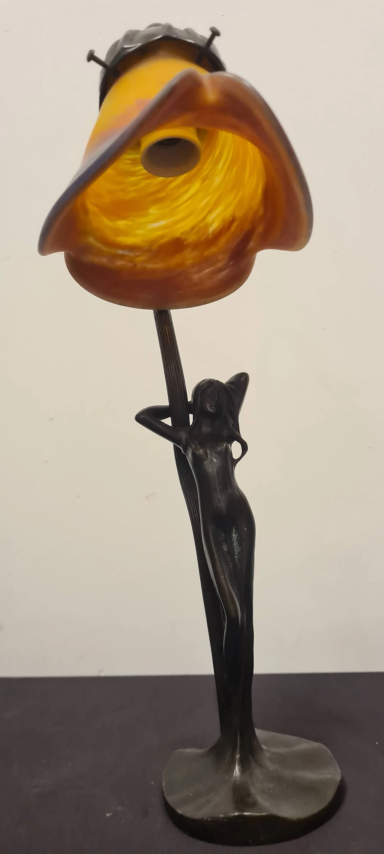 Lampada da tavolo in vetro e bronzo di Le Verre Français, inizio '900 8