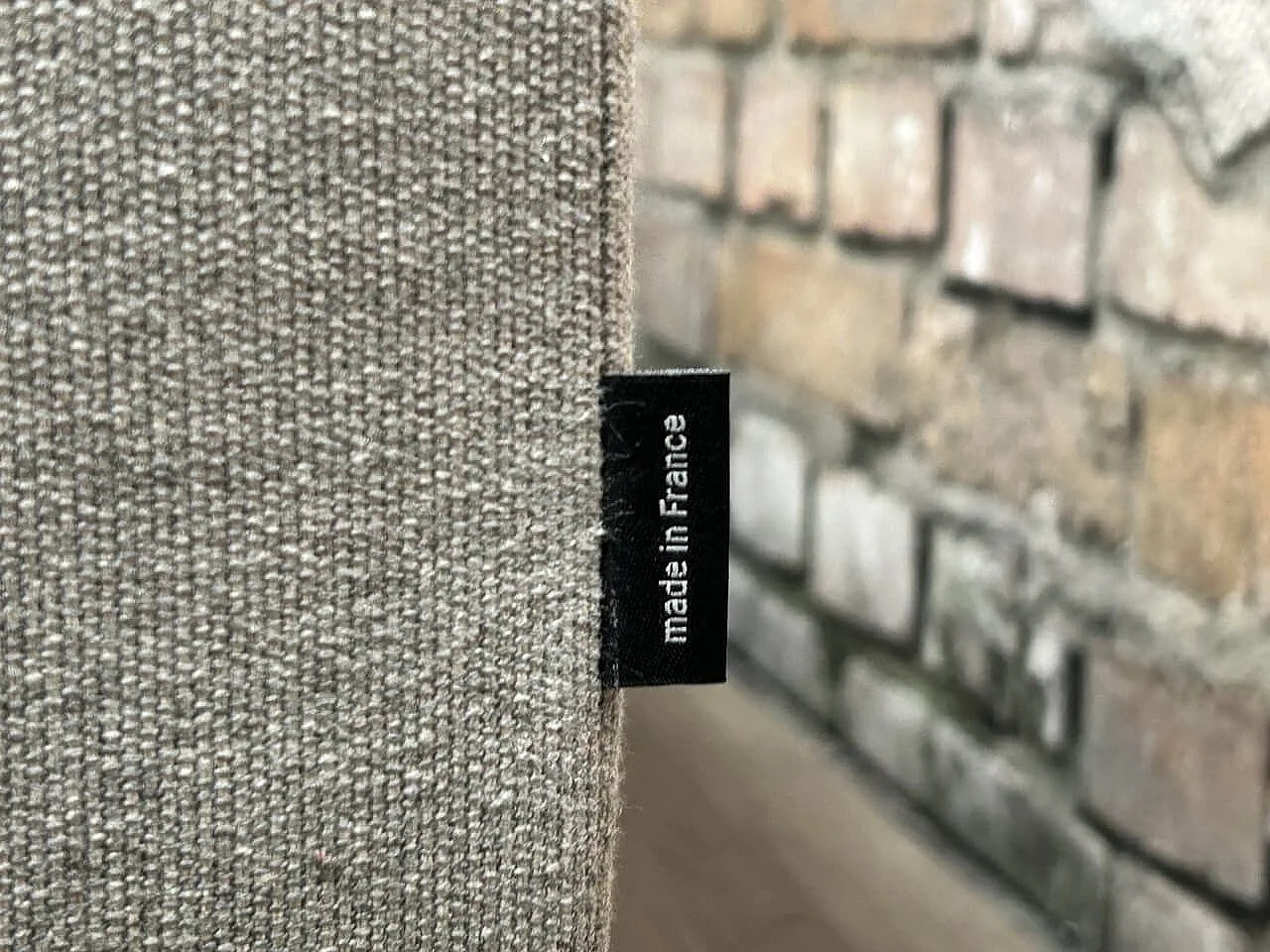 Stricto Sensu sofa in light grey fabric by Didier Gómez for Ligne Roset 8