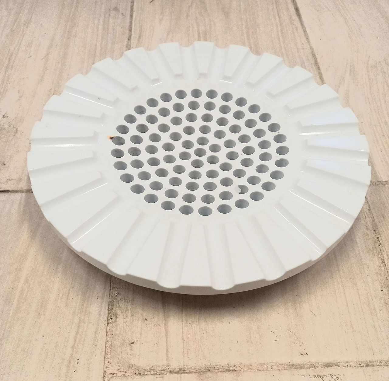 White 4638 ashtray by Anna Castelli Ferrieri for Kartell, 1970s 1