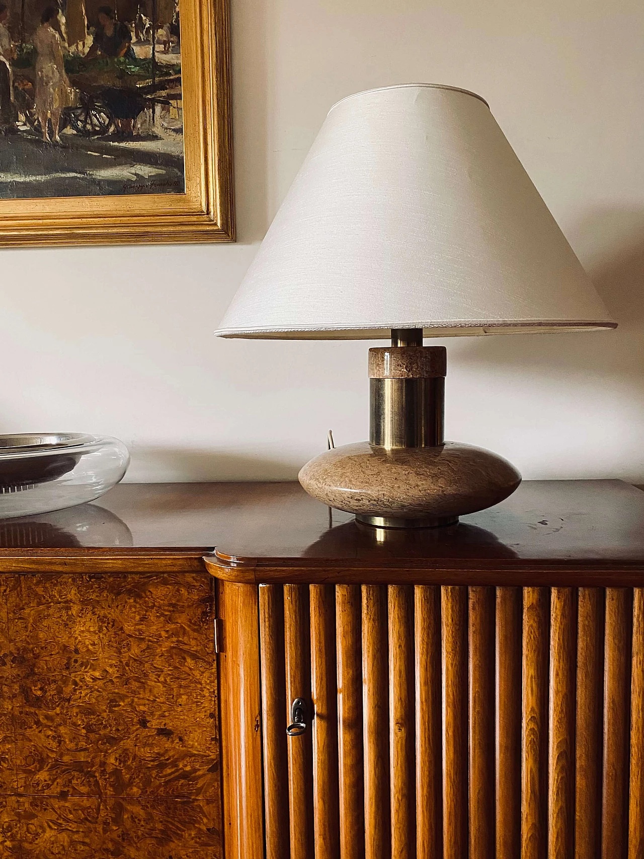 Hollywood Regency table lamp base in pink granite and brass, 1970s 3