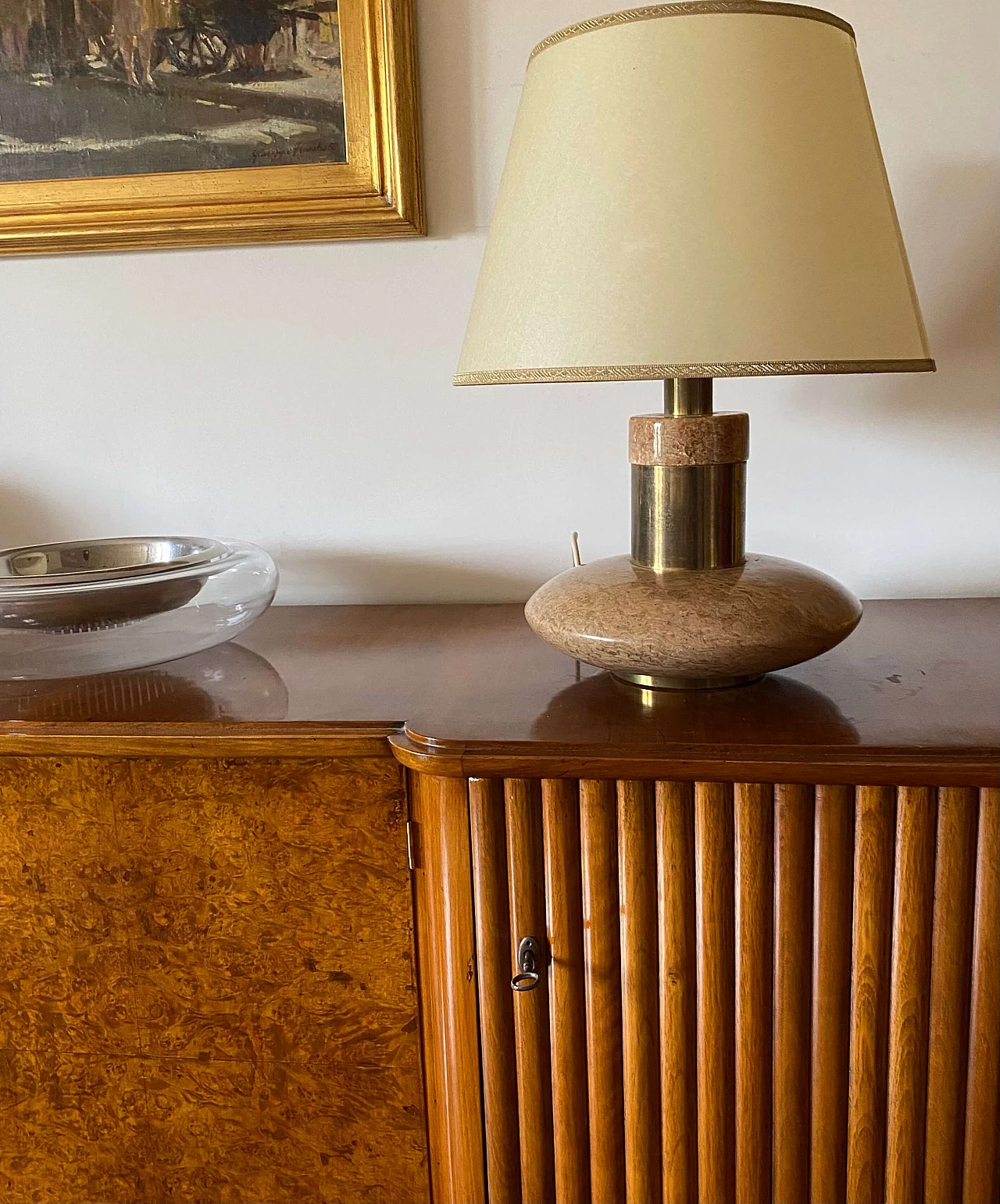 Hollywood Regency table lamp base in pink granite and brass, 1970s 4