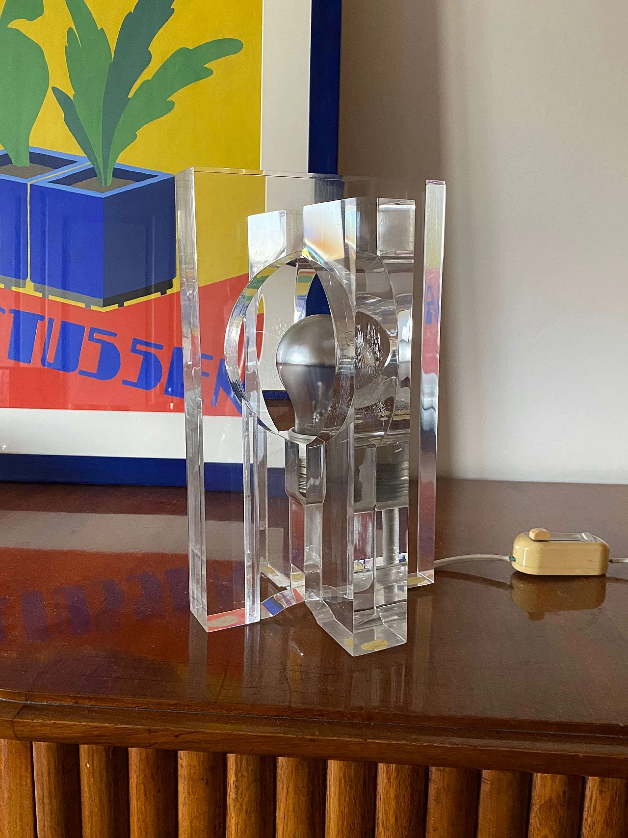 Sculptural lucite table lamp by Sandro Petti for Maison Jansen, 1970s 3