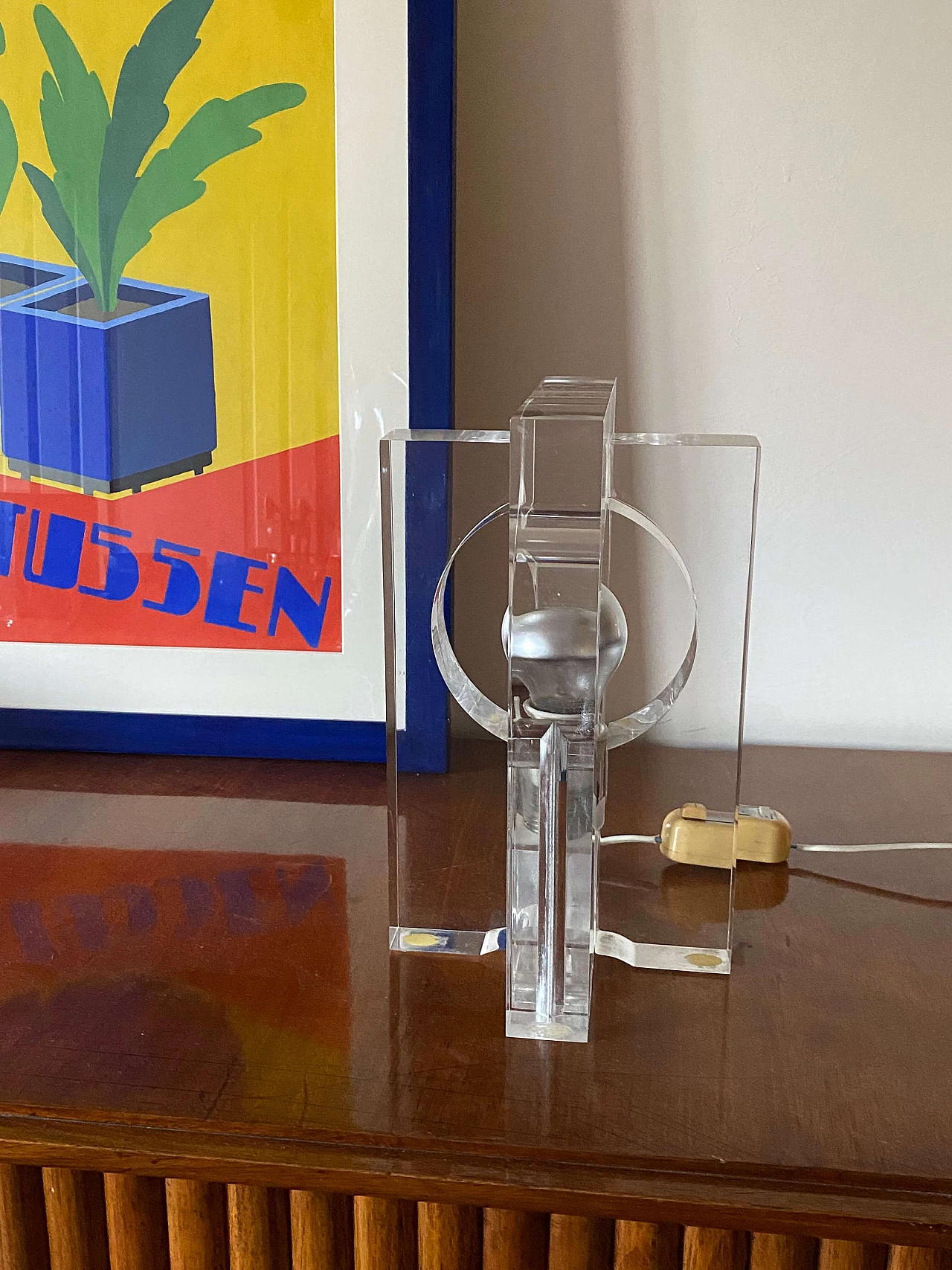 Sculptural lucite table lamp by Sandro Petti for Maison Jansen, 1970s 10