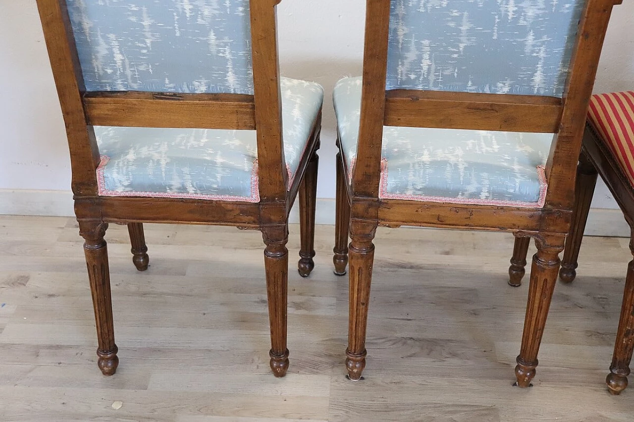 4 Louis XVI chairs in solid walnut and fabric, 18th century 11