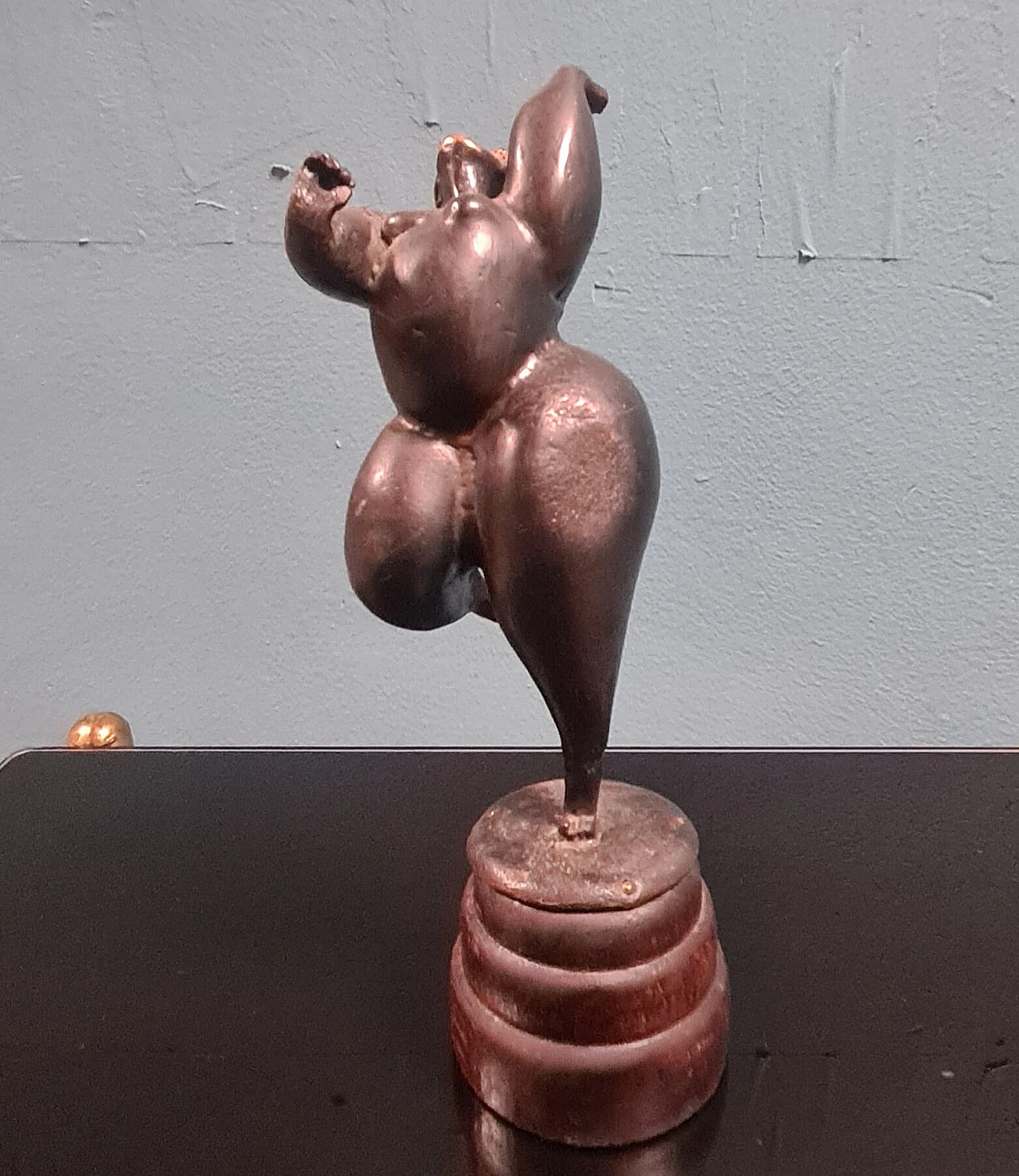 Bronze sculpture depicting female nude, 1960s 1