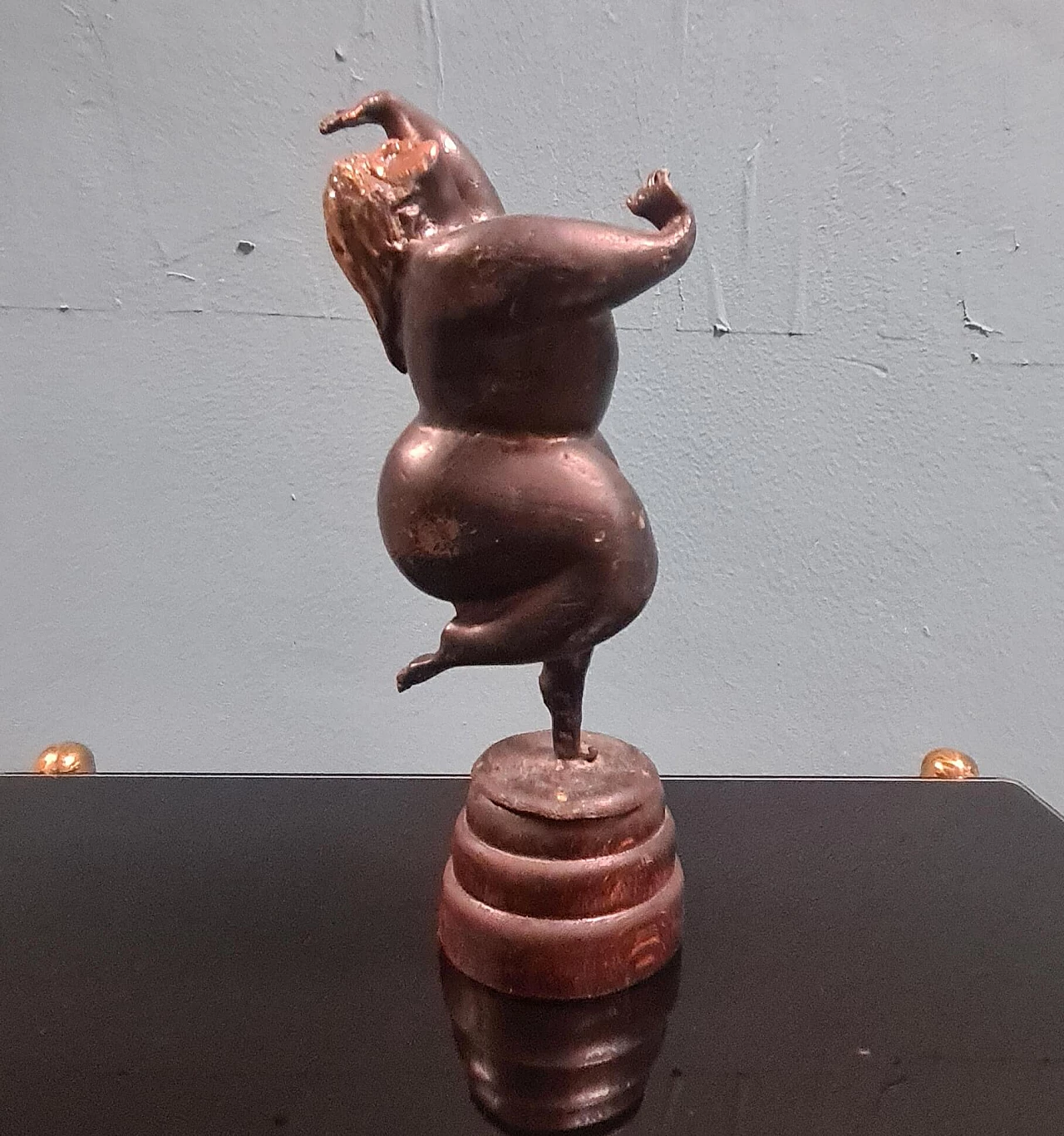 Bronze sculpture depicting female nude, 1960s 2