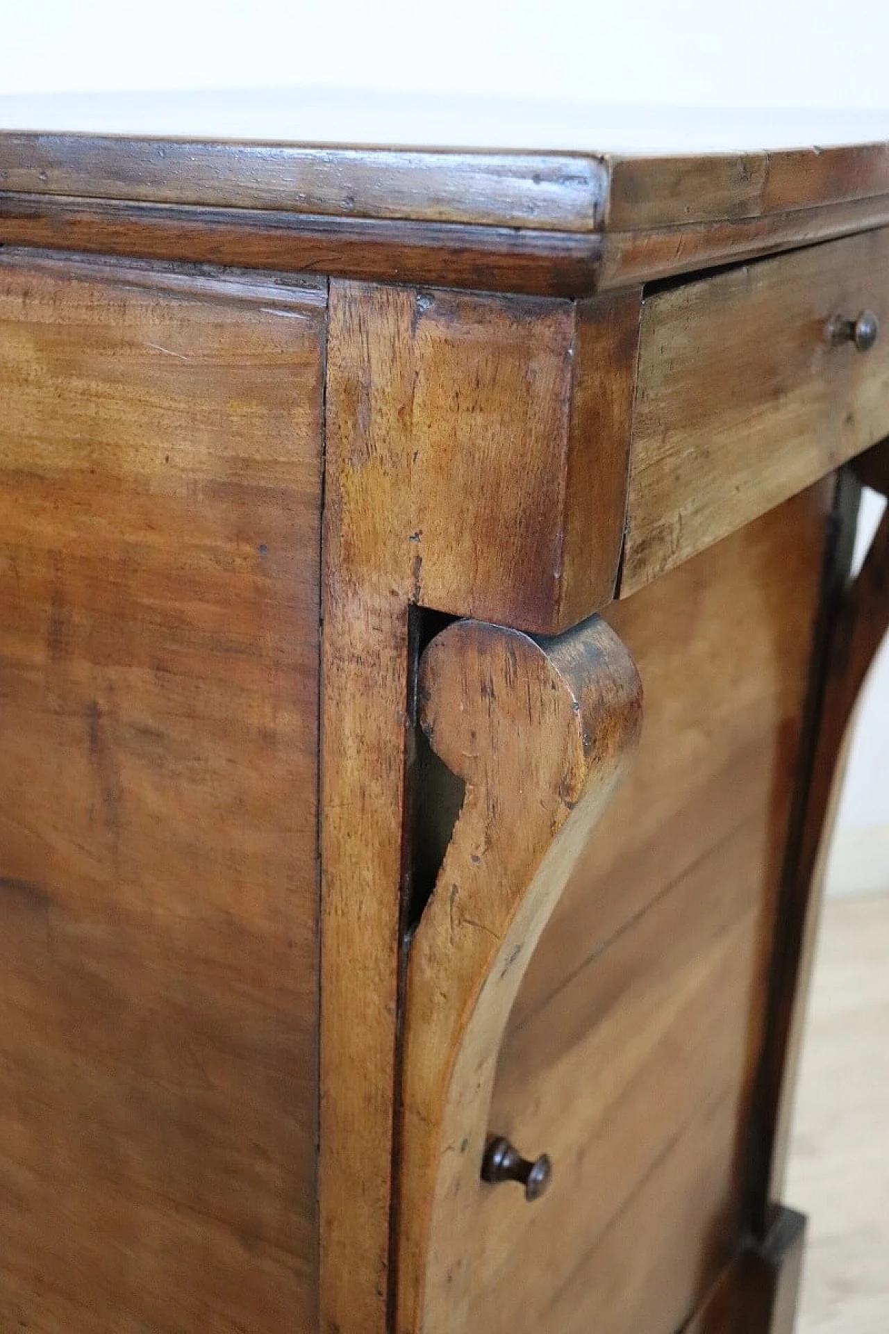 Empire bedside table in solid walnut with decorative braces, early 19th century 9