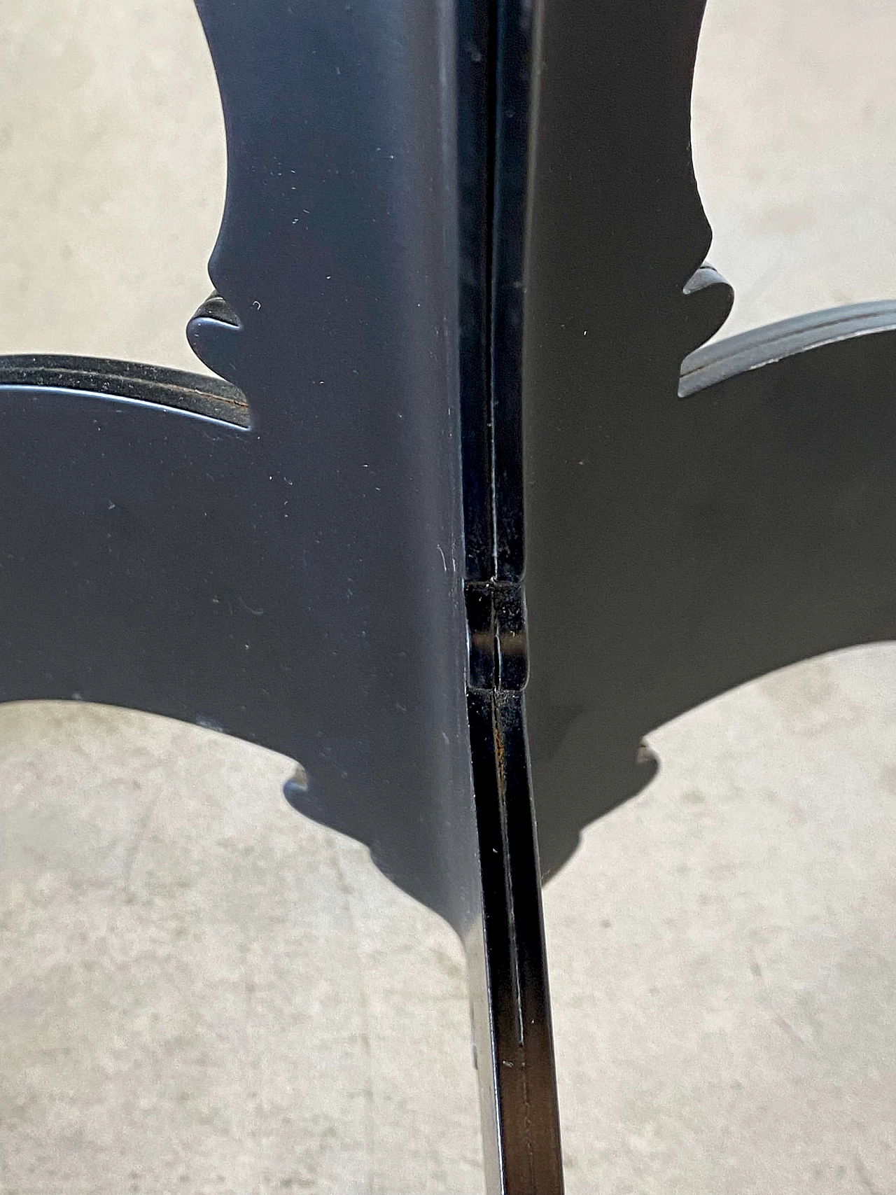 Pair of iron, lacquered wood and teak coffee tables, 1980s 8