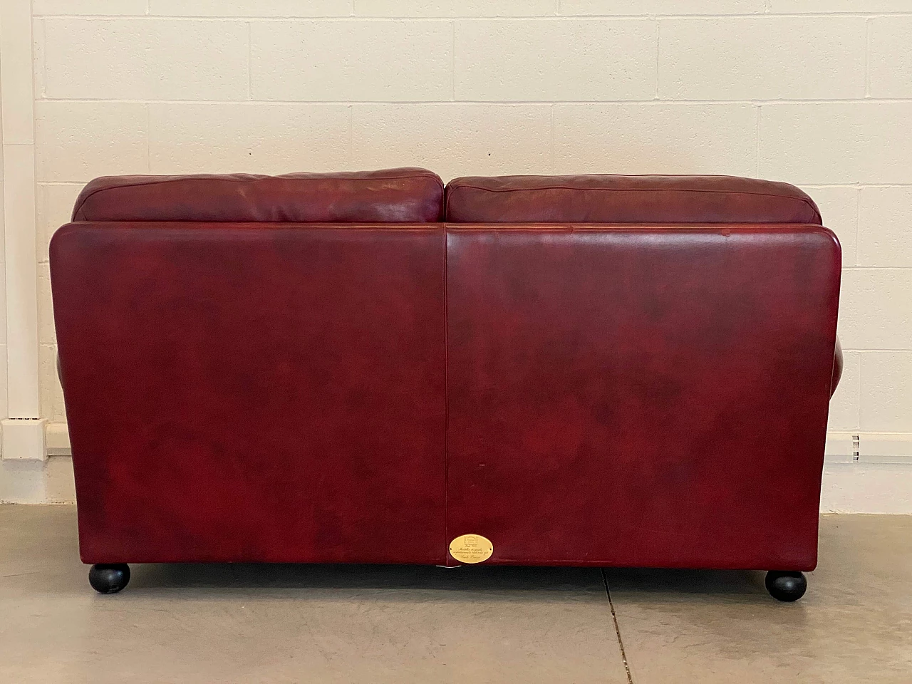 Burgundy leather and lacquered wood sofa by Poltrona Frau, 1980s 10