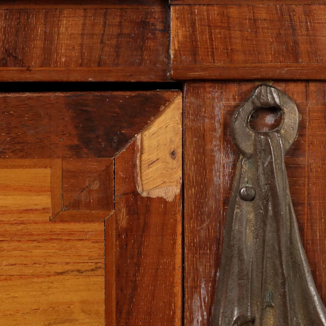 Comodino in legno intarsiato con piano in marmo Macchia Vecchia 8