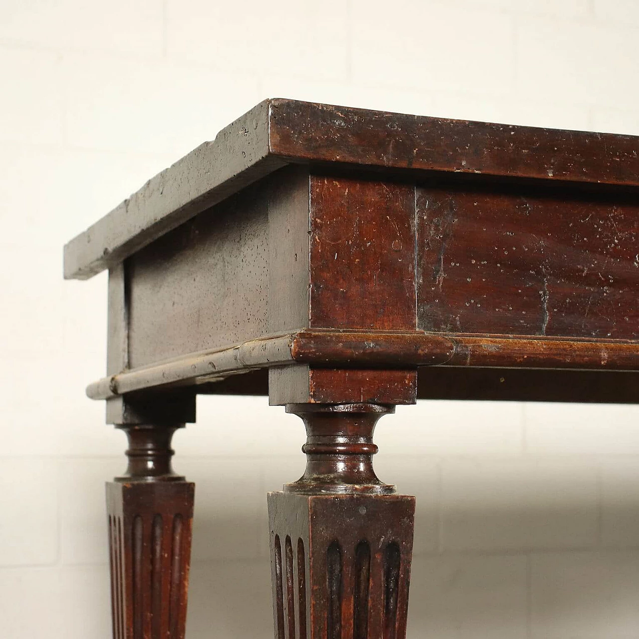 Pair of neoclassical walnut console tables, 18th century 8