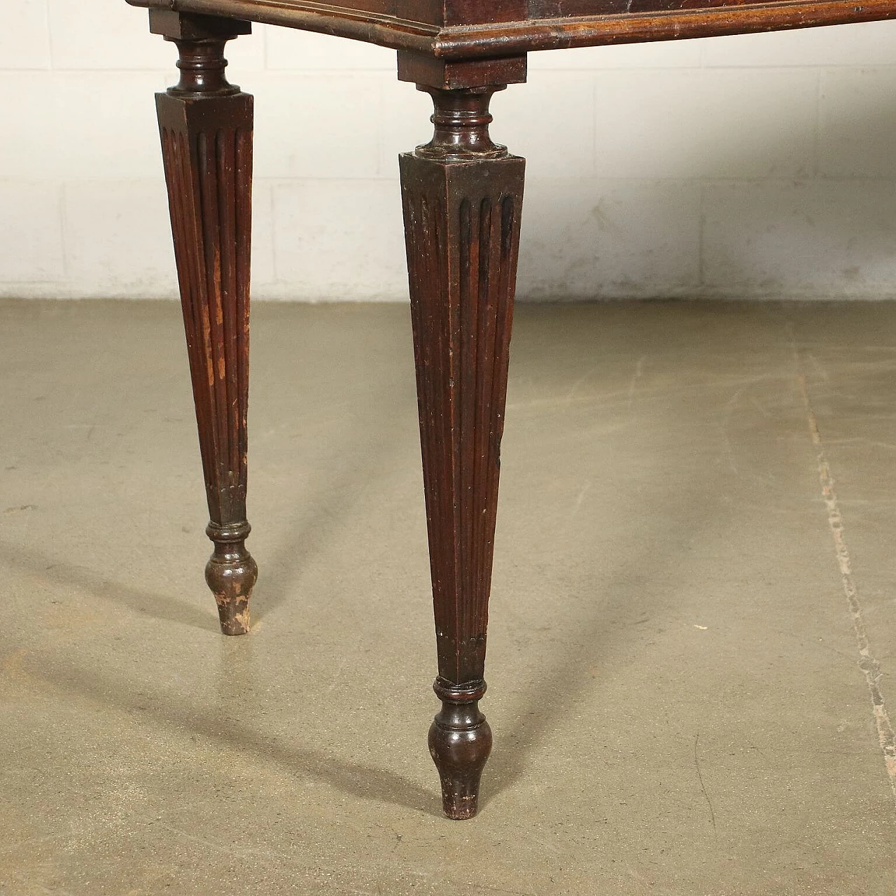 Pair of neoclassical walnut console tables, 18th century 10