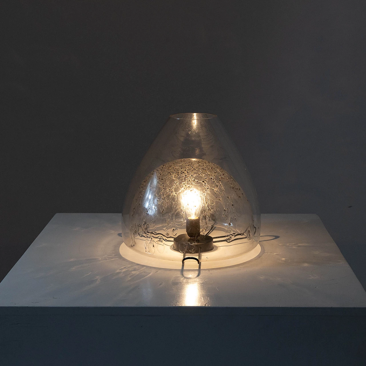 Lampada da tavolo in metallo nero e vetro di Murano, anni '70 8