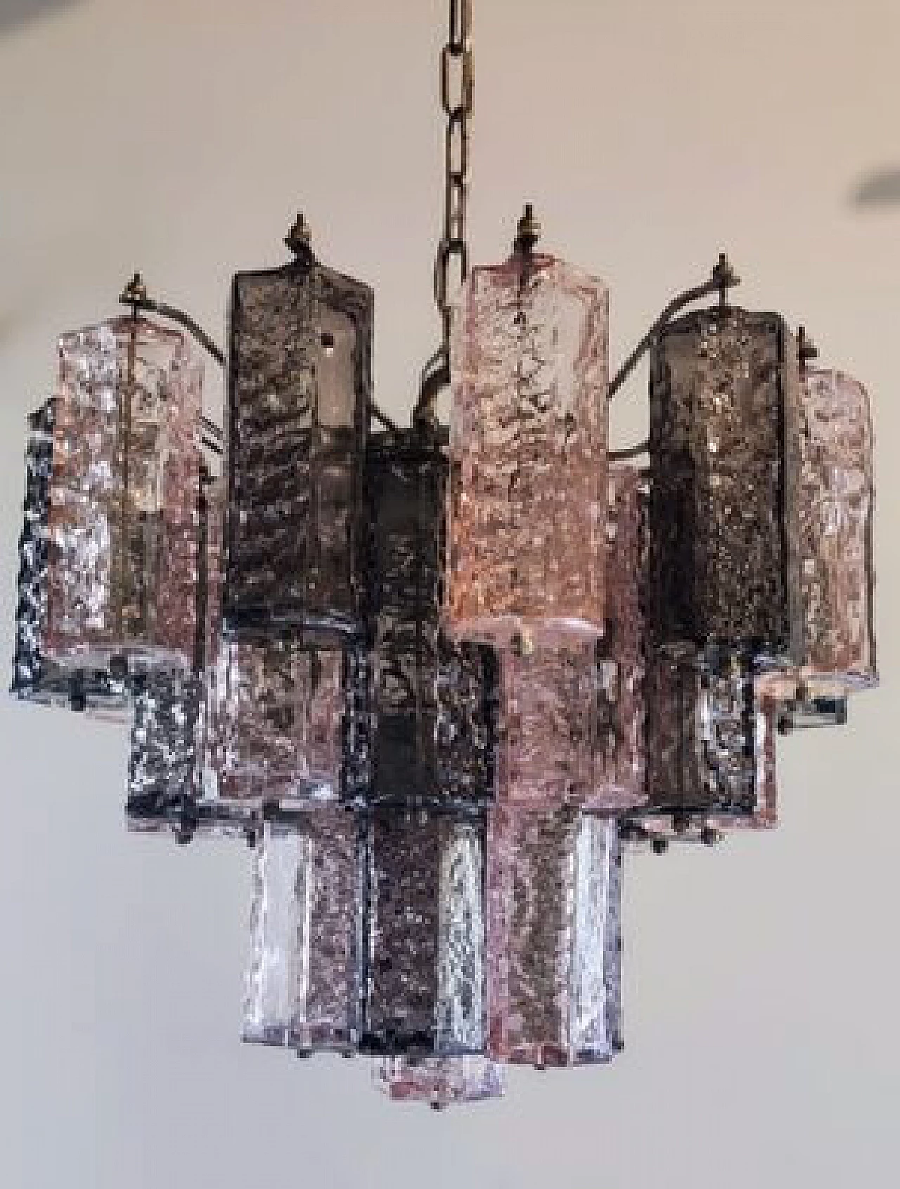 Facetted Murano glass and chrome-plated steel chandelier, 1970s 20