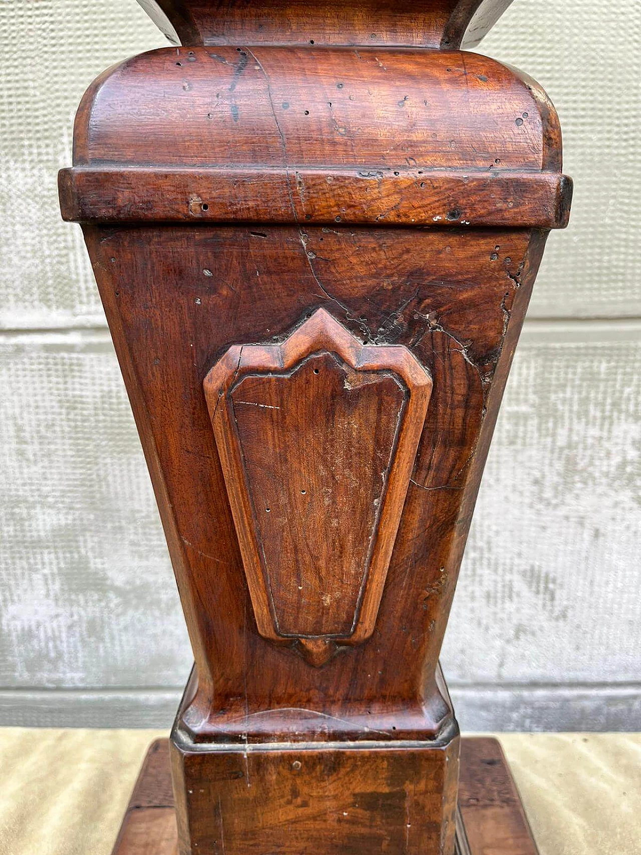 Coppia di colonne in legno, inizio '900 1