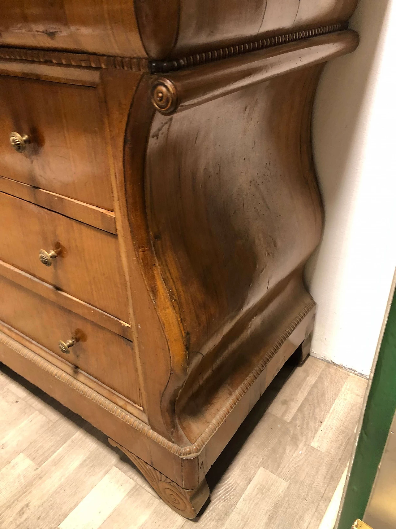 Piedmontese Charles X walnut and marble commode, first half of the 19th century 7