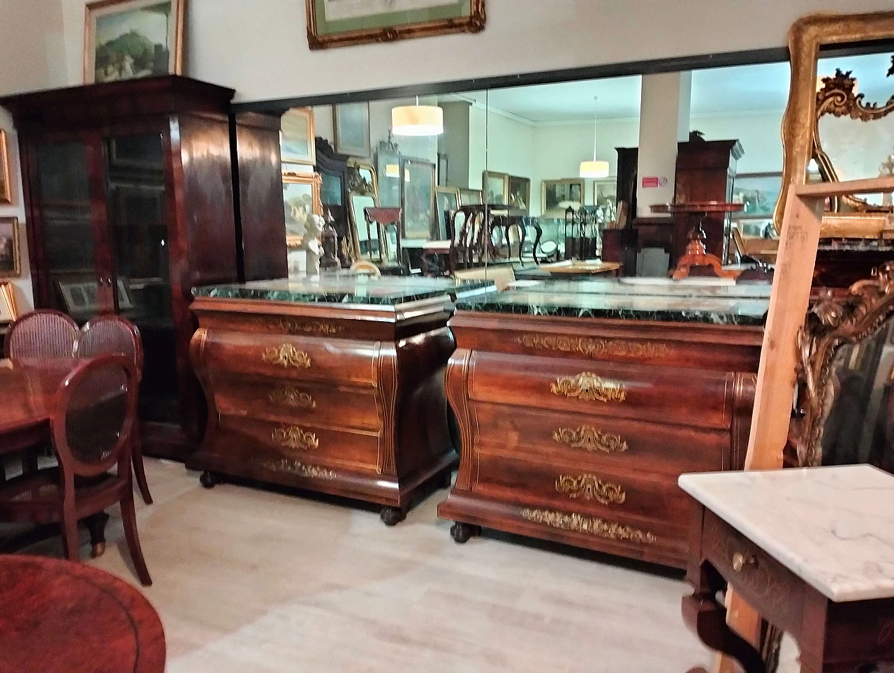 Coppia di comò spagnoli in palissandro con marmi verdi, '800 1