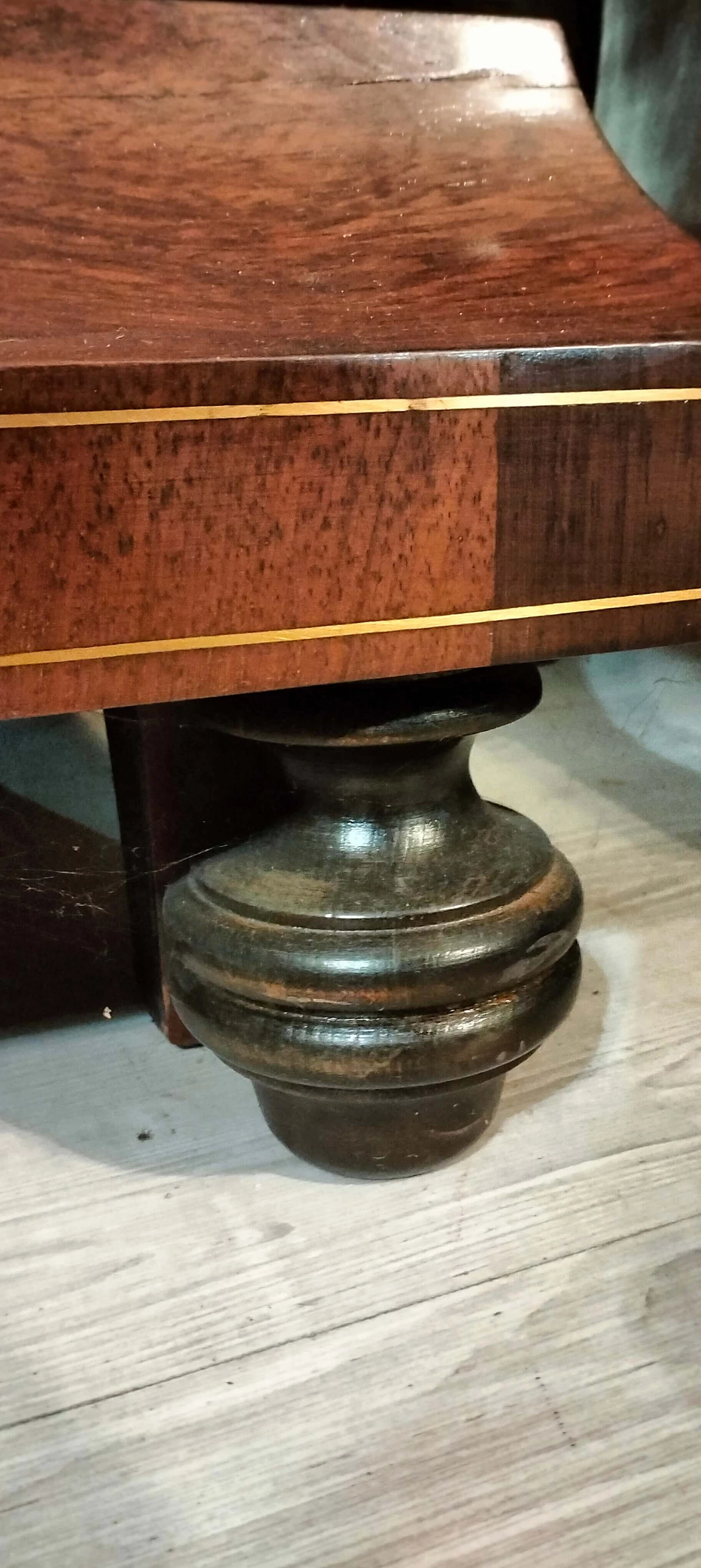 Coppia di comò spagnoli in palissandro con marmi verdi, '800 5