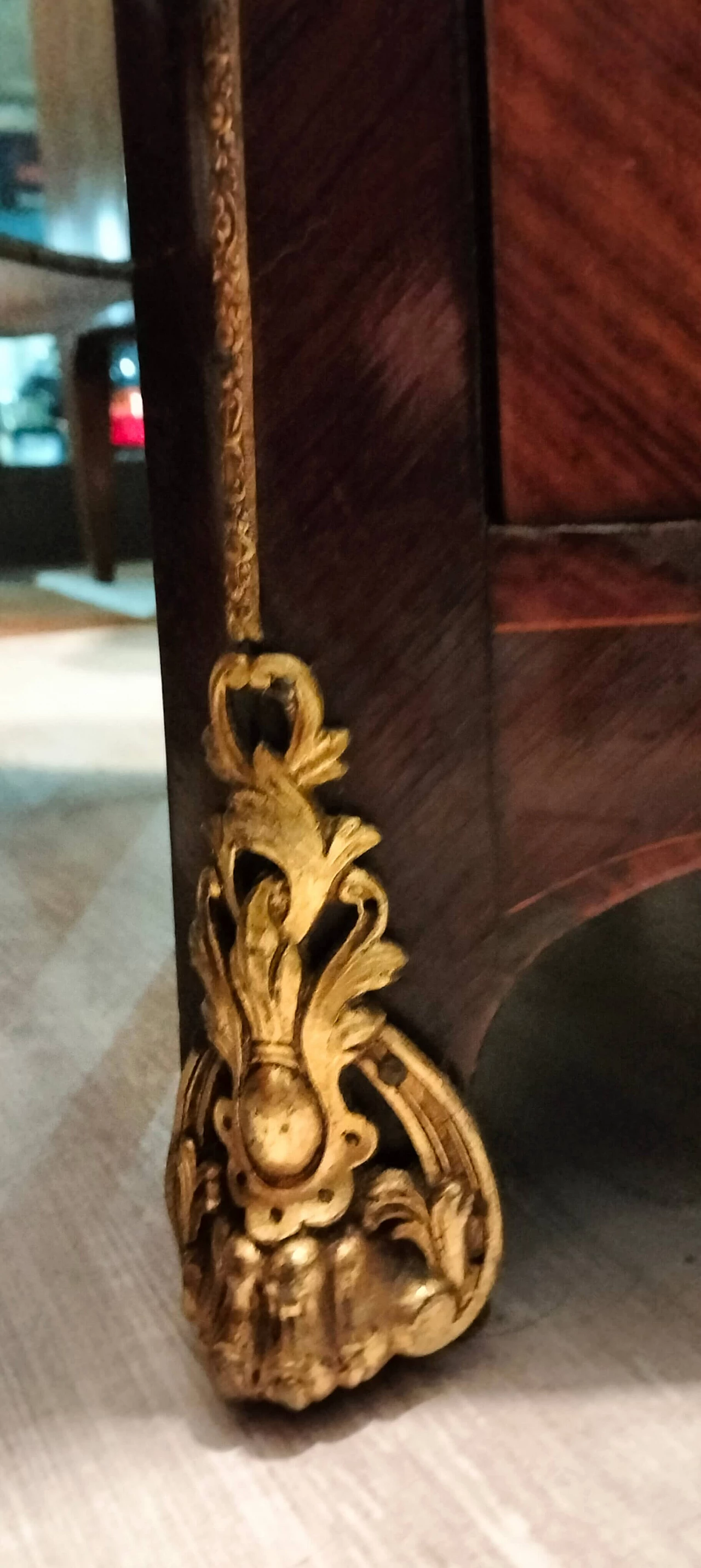 Coppia di angoliere Napoleone III in legno di rosa, ebano e marmo, '800 6