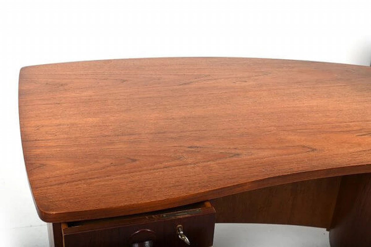 Kidney 54 teak desk by Feldballes Møbelfabrik, 1950s 11