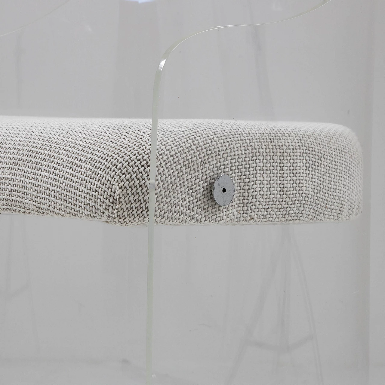 Poltrona in plexiglass, metallo e tessuto, anni '60 4