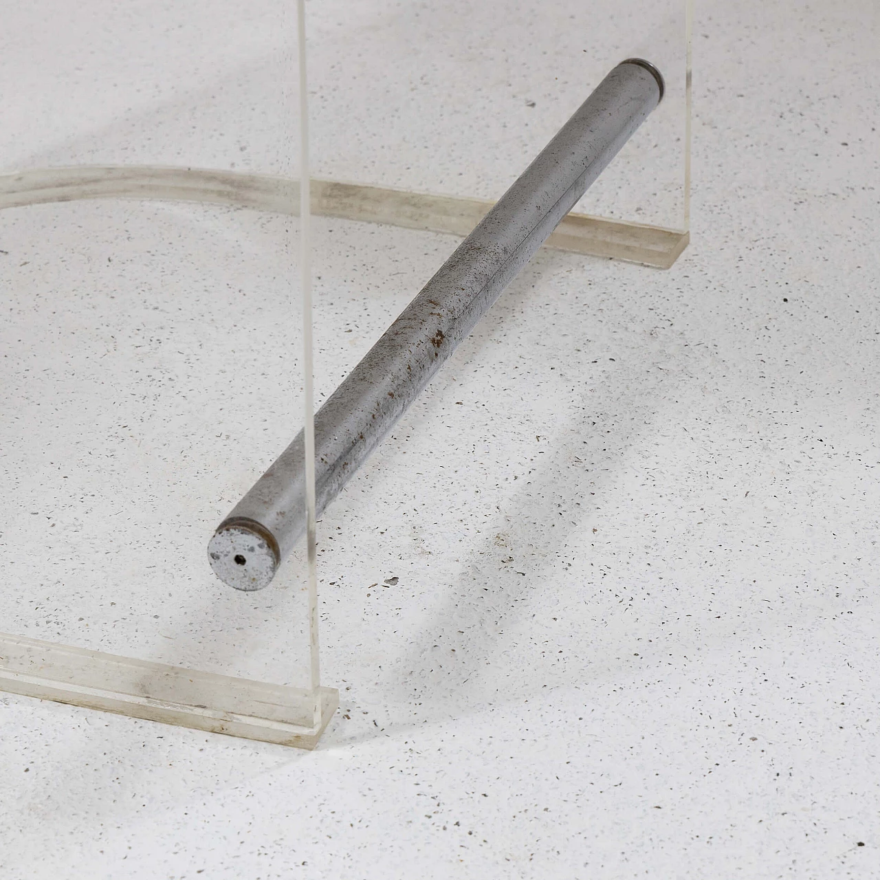 Poltrona in plexiglass, metallo e tessuto, anni '60 8