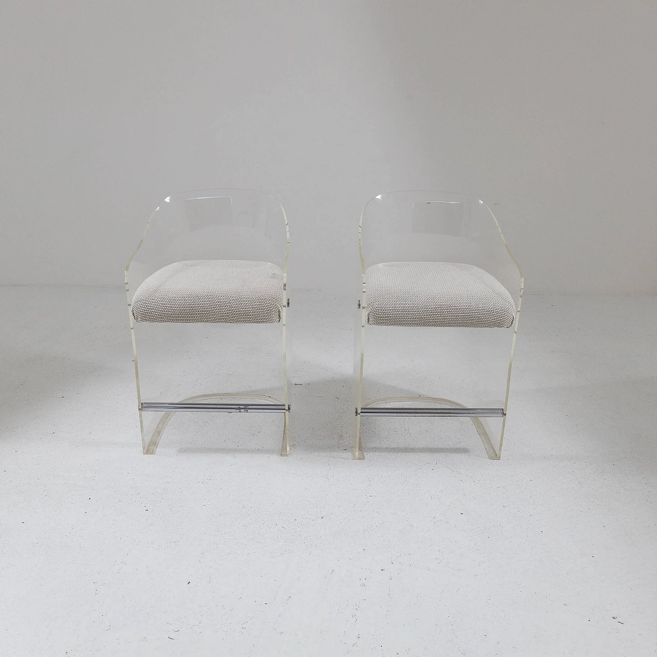 Pair of plexiglass, metal and fabric armchairs, 1960s 3