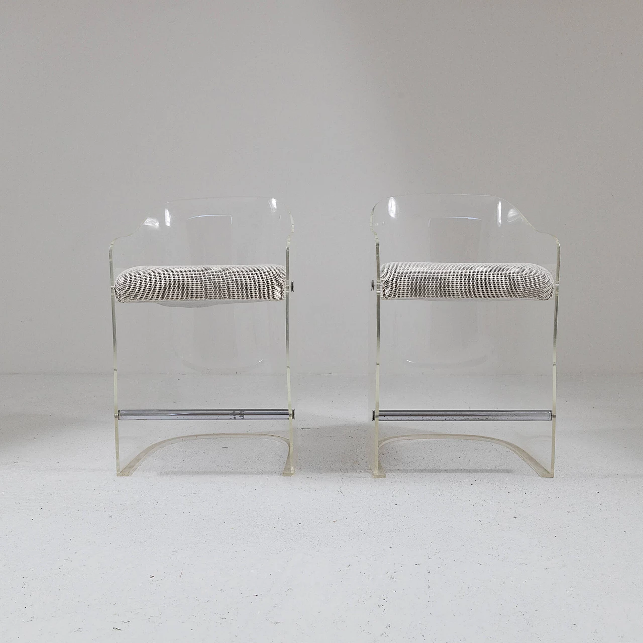 Pair of plexiglass, metal and fabric armchairs, 1960s 4