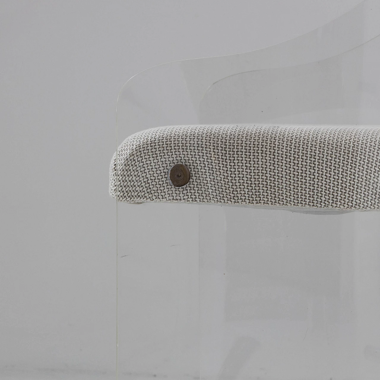 Coppia di poltrone in plexiglass, metallo e tessuto, anni '60 6