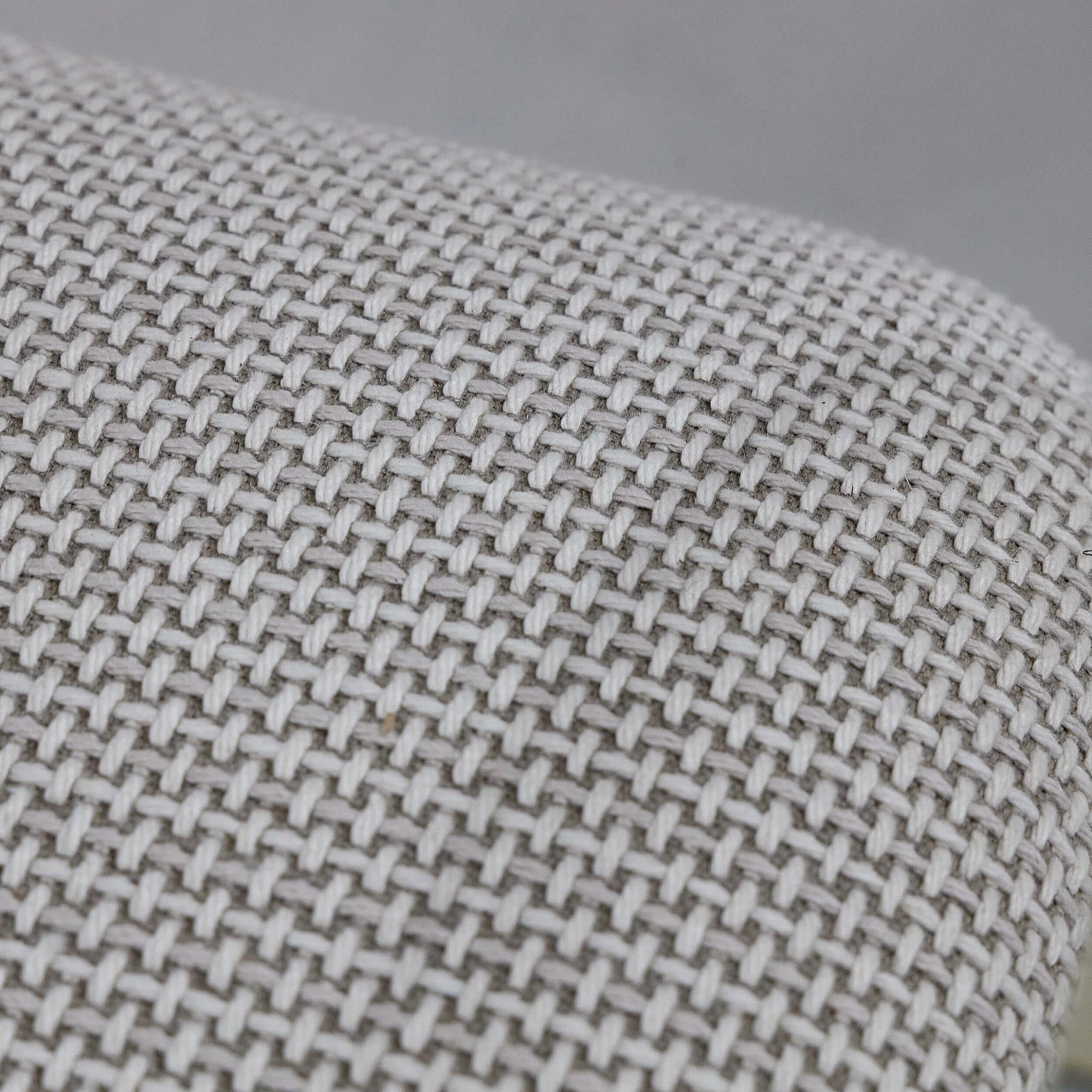 Coppia di poltrone in plexiglass, metallo e tessuto, anni '60 10