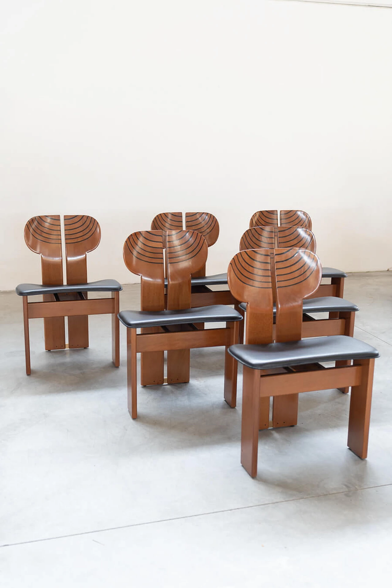 12 Africa Chairs by Afra & Tobia Scarpa for Maxalto, 1980s 17