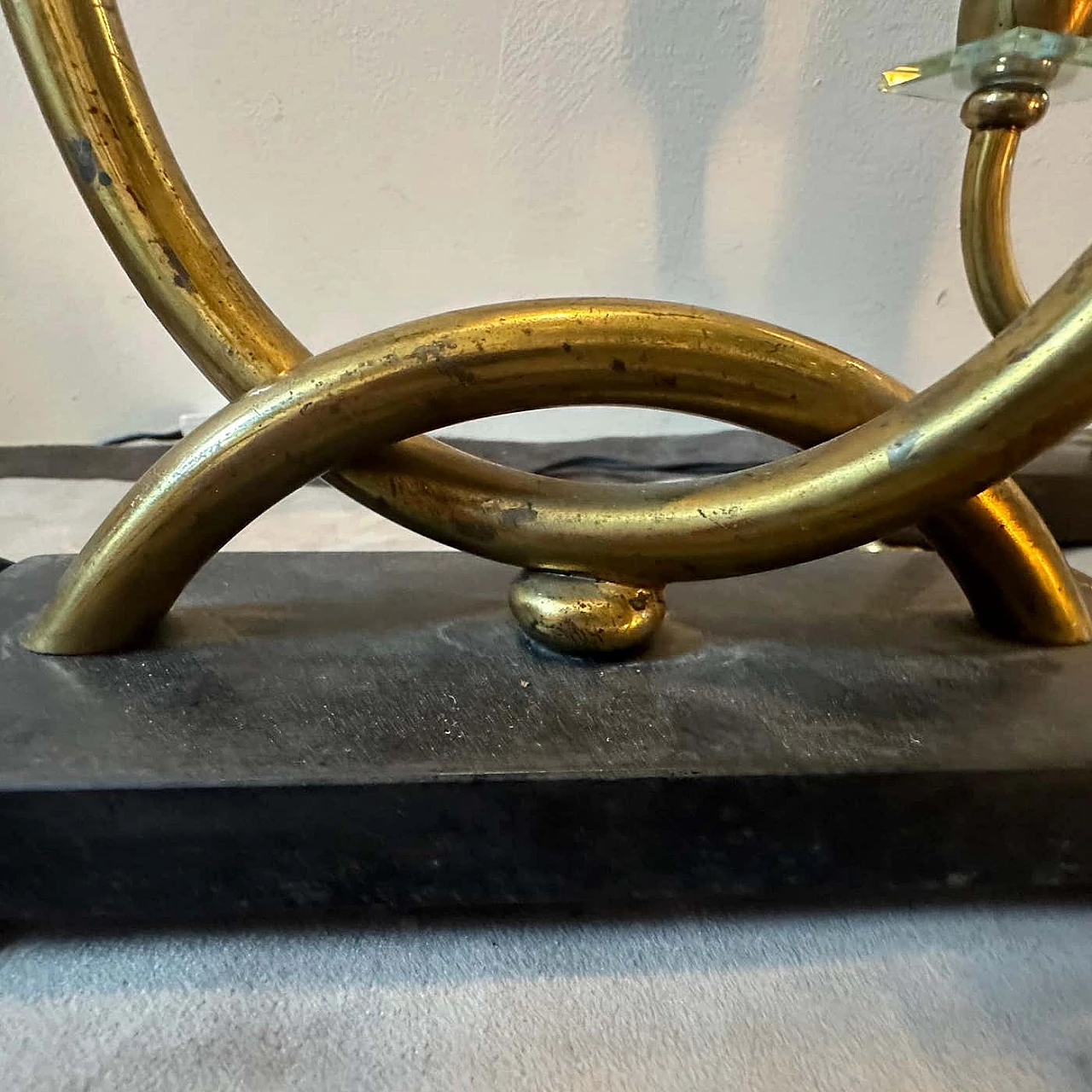 Pair of brass, marble and glass table lamps in the style of Gio Ponti, 1930s 9