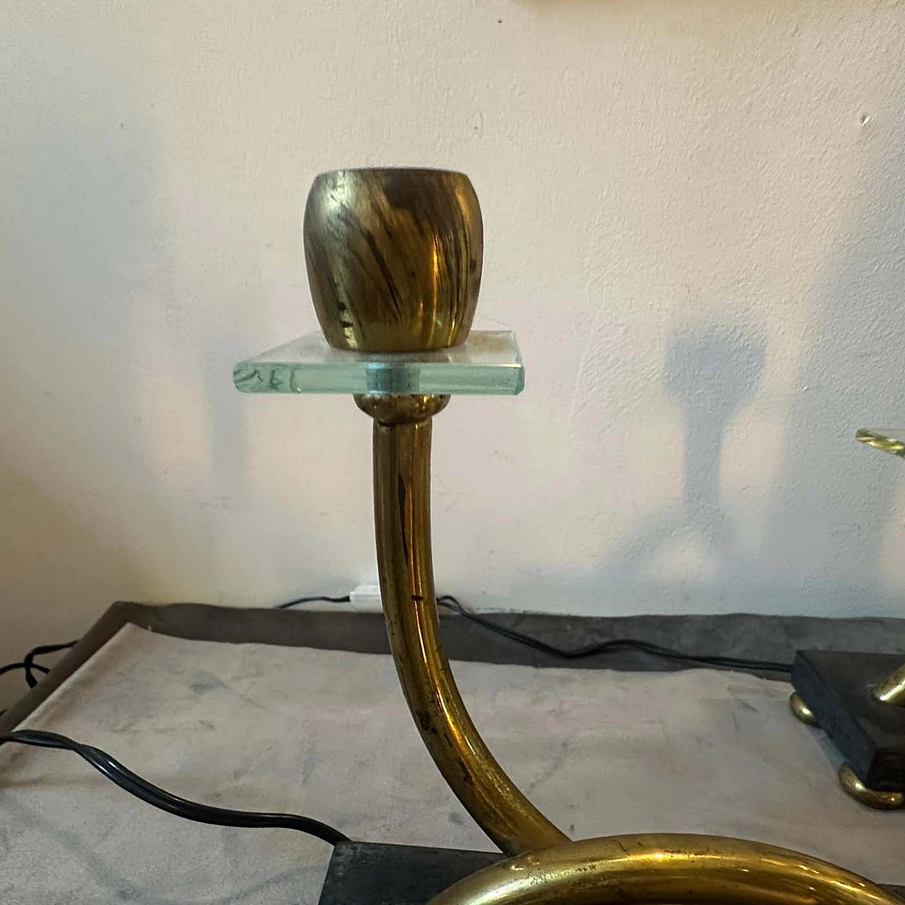 Pair of brass, marble and glass table lamps in the style of Gio Ponti, 1930s 13