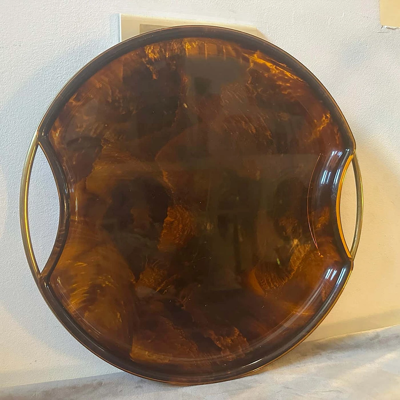 Round brass and mock turtle lucite tray by Guzzini, 1970s 8